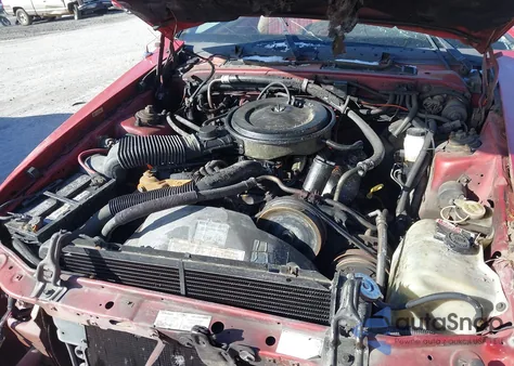 1987 Ford Thunderbird из США, поврежденный, VIN 1FABP6030HH204009